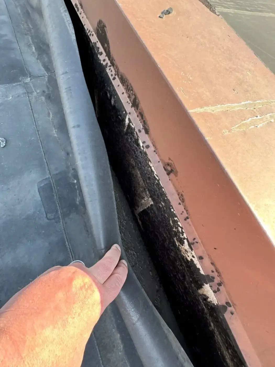 Tarping and dry-in on a Middlebury commercial roof